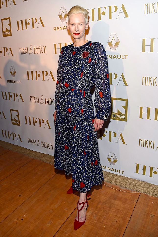 ������ ������� � Schiaparelli �� ��������� HFPA � ������
