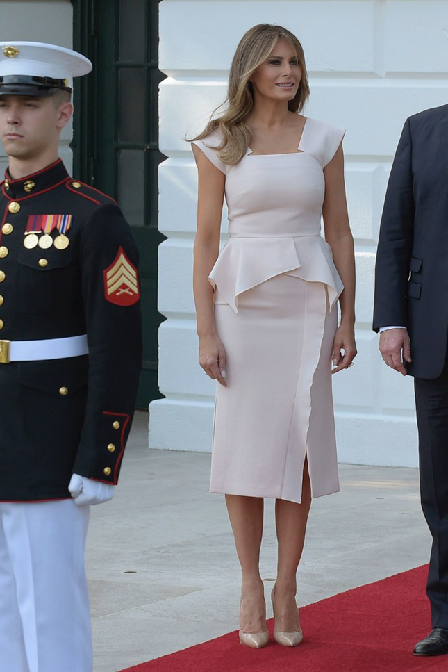 ������� ����� � Roland Mouret �� ������� � ����������� ����� ����� � ��� �����