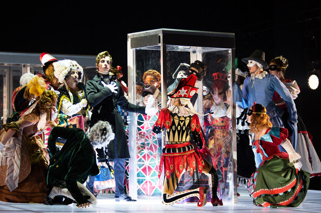 ��������������� ����� ��������� � ���������� � �������