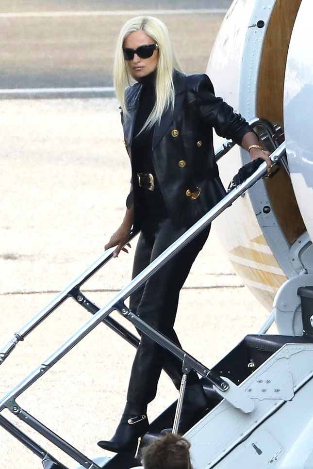 �������� ���� � Versace � �����-������